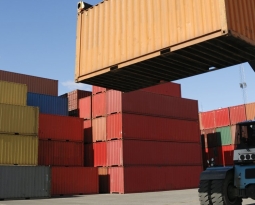 How Customs Clearance Agents Simplify Complex Shipping Regulations